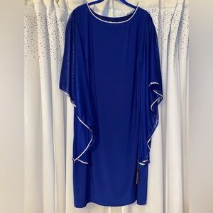 Brand: R&M Richards Women
Size: 16W, PTP, 22”, Length- 41”
Color: Electric Blue